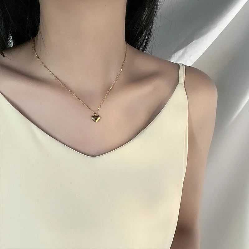 1pcs Gold-color Necklace Ms Simple Fashion Peach Heart Engraved Love Collarbone Chain Holiday Gifts