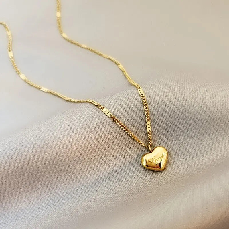 1pcs Gold-color Necklace Ms Simple Fashion Peach Heart Engraved Love Collarbone Chain Holiday Gifts