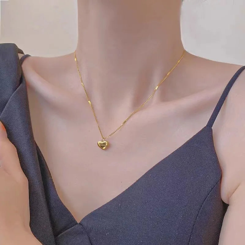 1pcs Gold-color Necklace Ms Simple Fashion Peach Heart Engraved Love Collarbone Chain Holiday Gifts